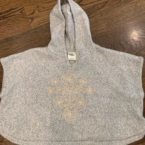 Gray OshKosh B’Gosh poncho sweater, size 4T